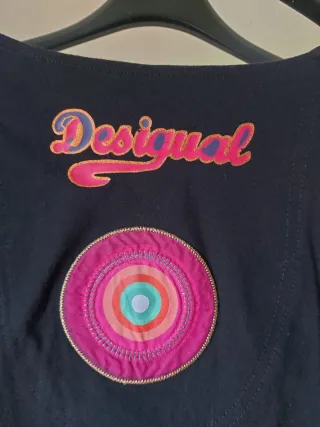 Maglia Desigual floreale nera multicolor