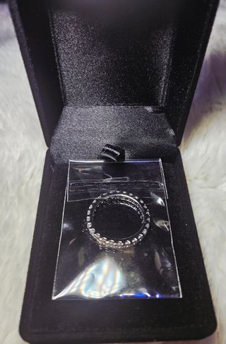 Anello Huitan Oro bianco e Zirconi Elegante