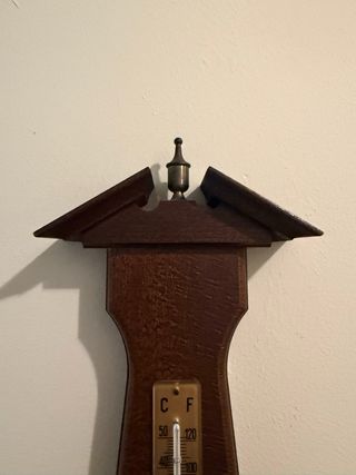 Estación meteorológica clásica de pared