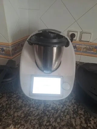 Thermomix TM6 con 2 vasos