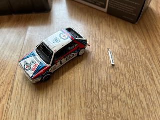 Set Mini GT 1/64 Lancia Delta HF Martini Racing.