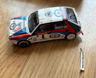 Set Mini GT 1/64 Lancia Delta HF Martini Racing.