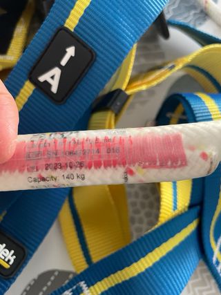 Arnés de seguridad para trabajos verticales