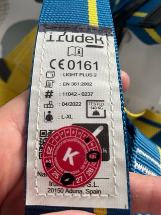 Arnés de seguridad para trabajos verticales