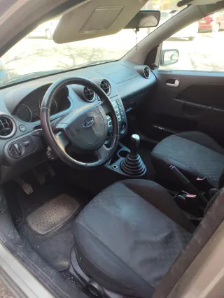 Ford Fiesta 2004