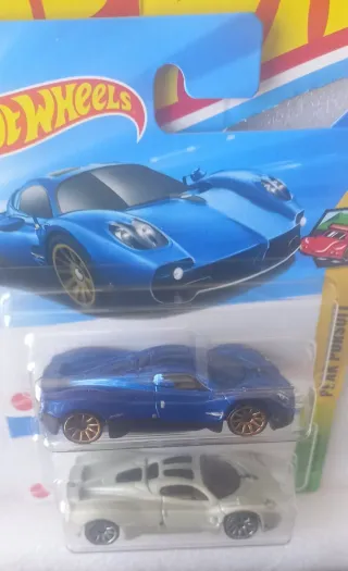 Conjunto 2 Hot Wheels Pagani Utopia
