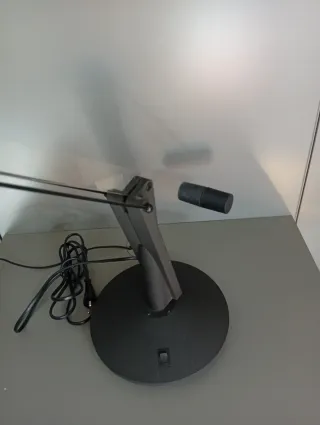 Lampada da tavolo Valenti modello Lisa