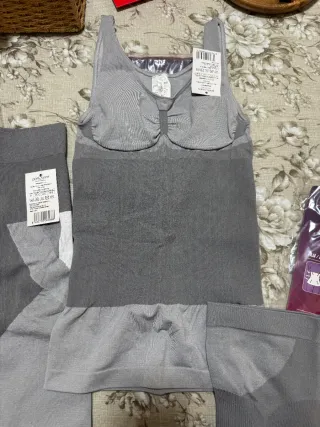 Pack de ropa moldeadora y reductora de PostQuam