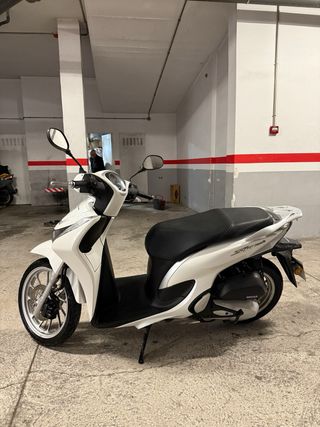 Honda SH Mode 125 Blanca