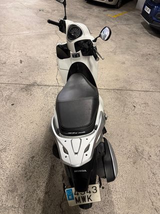 Honda SH Mode 125 Blanca