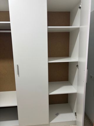 Armario blanco 3 puertas