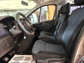 Opel Vivaro Combi 9 plazas Larga