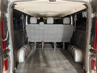 Opel Vivaro Combi 9 plazas Larga