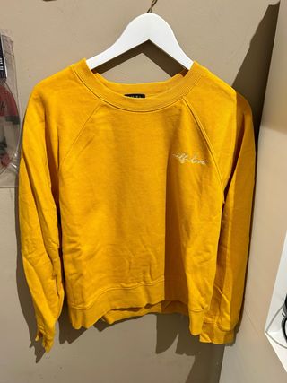 Sudadera amarilla self love