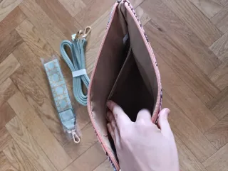 NUEVO Bolso de mano nuevo con estampado