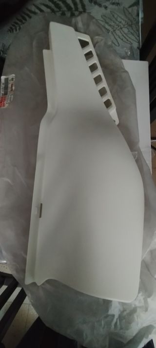 Tapa Lateral dcha Yamaha XT 600 87 Original Nueva.