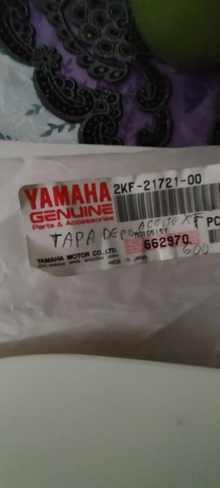 Tapa Lateral dcha Yamaha XT 600 87 Original Nueva.