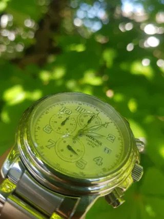 Reloj officina en buen estado