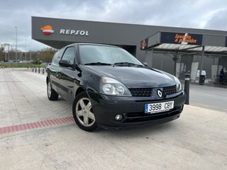 Renault Clio 2003
