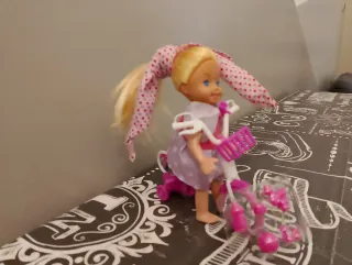 Barbie bambina con bici e accessori