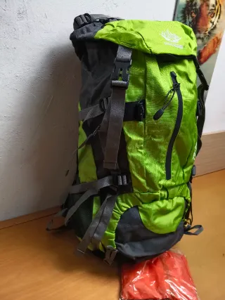Mochila negra Senderismo Montaña 50 litros
