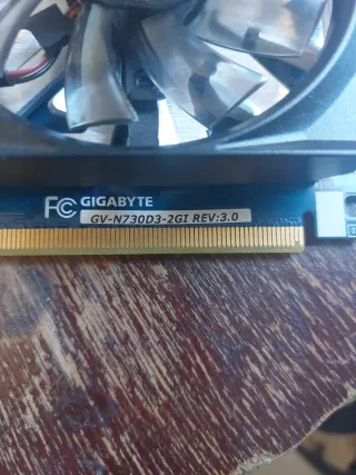 Tarjeta Gráfica Nvidia GT 730 2GB