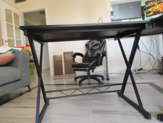 Mesa de escritorio en L
