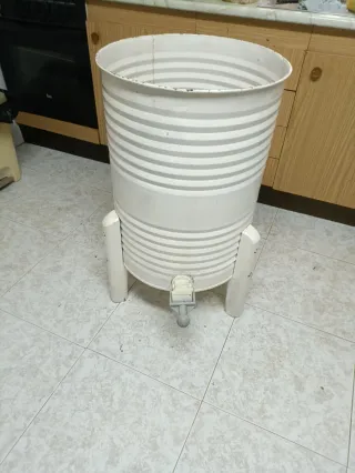 Utensilios de apicultura para obtener miel