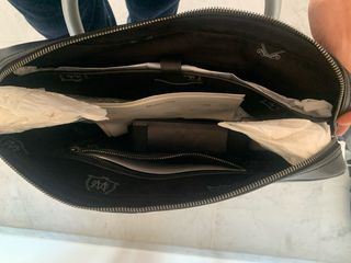 Maletín negro a estrenar