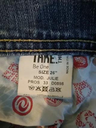 Jeans stretti vita bassa