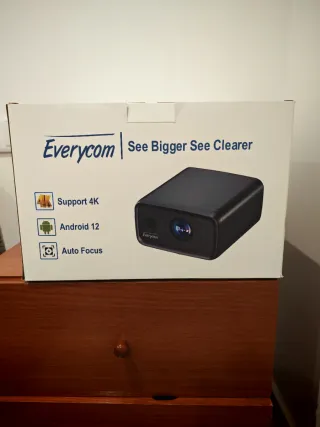 Proyector Everycom Cubelite MAX 4K