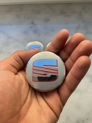 Tapabujes Seat 56mm Gris (4 Unidades)