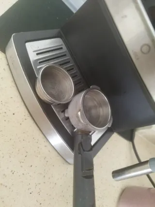 Cafetera Cecotec Power Espresso 20. No funciona