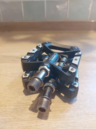 Pedales Shimano XT