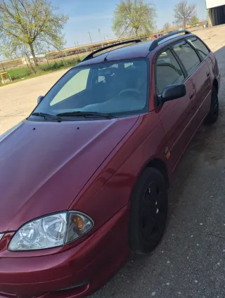 Toyota Avensis 2001