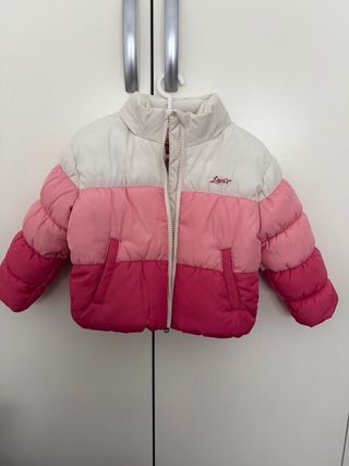 Chaqueta Levi's 18 meses sin usar