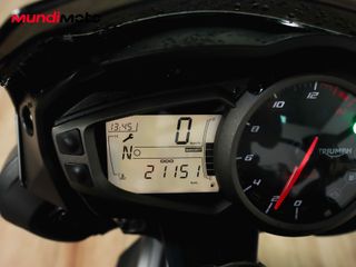 TRIUMPH STREET TRIPLE 765 R