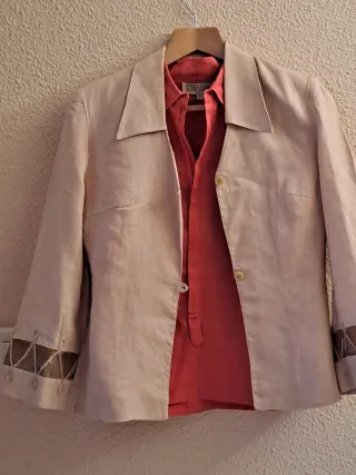 2 chaquetas y 1 blusa..3x2