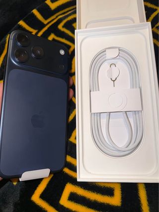 iPhone 17 Pro Max Azul Marino