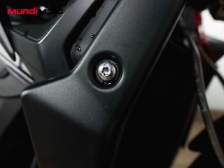 TRIUMPH STREET TRIPLE 765 R