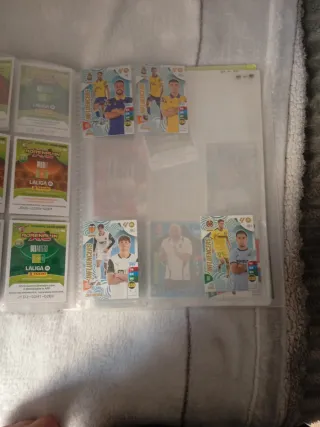 Cartas fútbol Panini 24-25