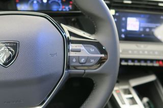 Peugeot 308 5P Active Hybrid 180 eEAT8