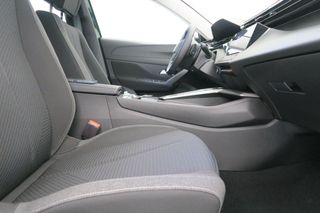 Peugeot 308 5P Active Hybrid 180 eEAT8