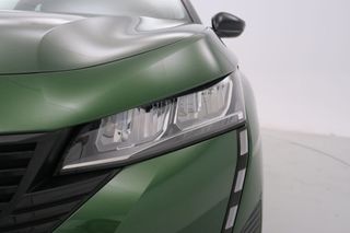 Peugeot 308 5P Active Hybrid 180 eEAT8