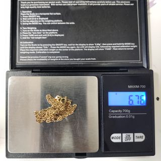 Cadena de oro de 18k. Peso: 6.75 g.