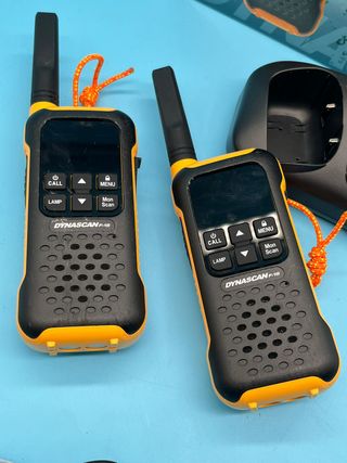 - Dynascan - Pareja de Walkie Talkies PMR-446 Su