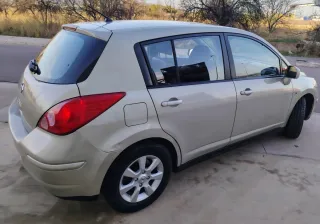 Nissan Tiida 2010