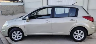 Nissan Tiida 2010