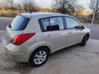 Nissan Tiida 2010
