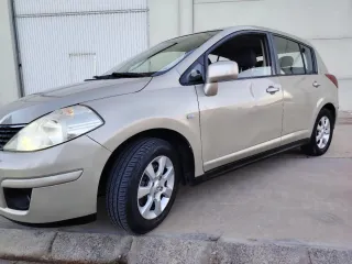 Nissan Tiida 2010